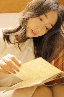 坤坤寒进桃子里